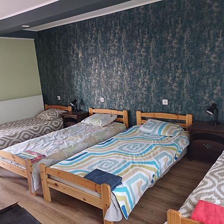 Viesu Nams "Laimes Pakavs" Hotel Straupe Bagian luar foto