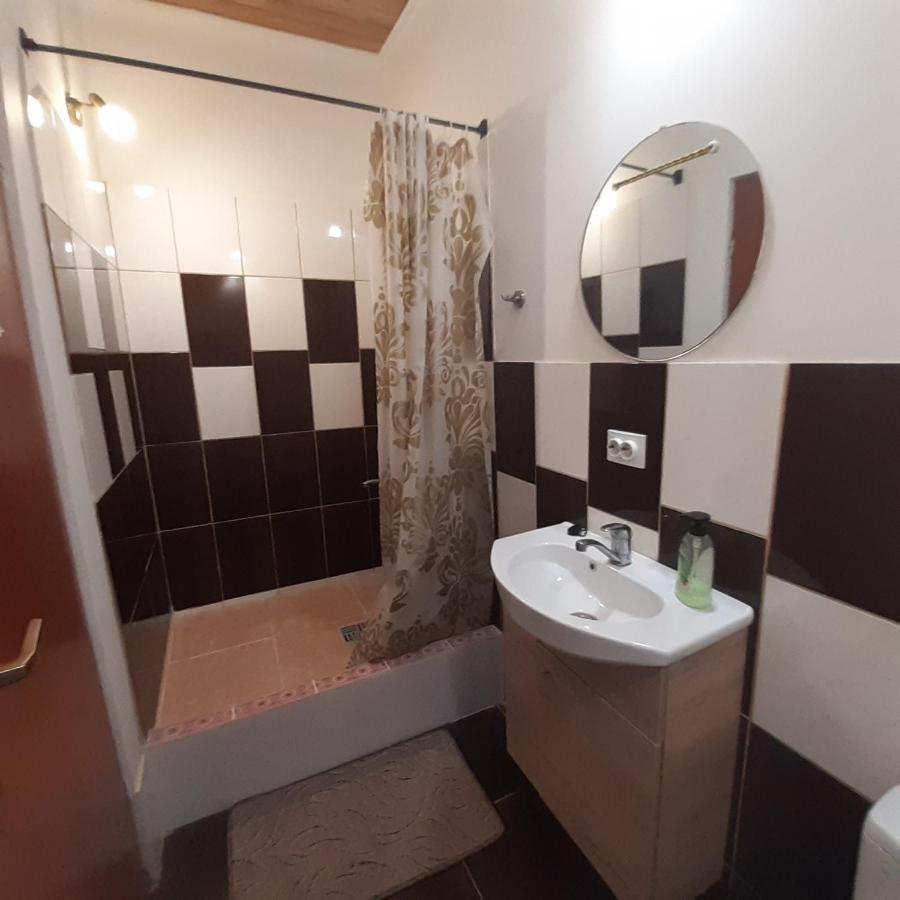 Viesu Nams "Laimes Pakavs" Hotel Straupe Bagian luar foto