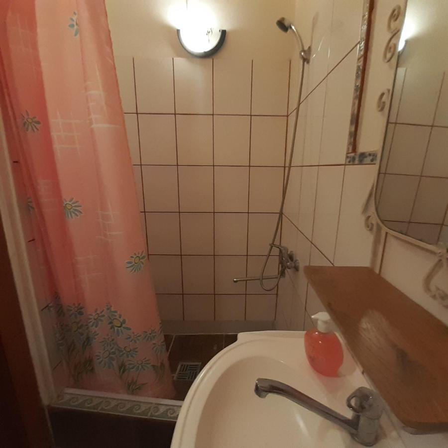 Viesu Nams "Laimes Pakavs" Hotel Straupe Bagian luar foto
