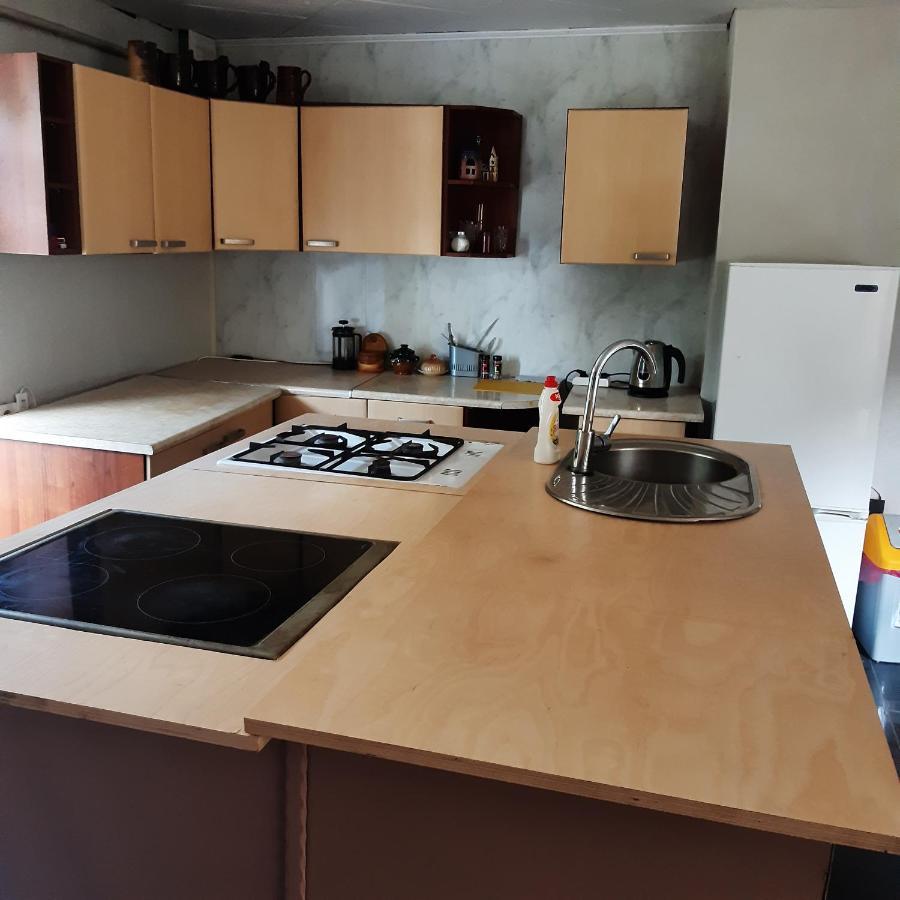 Viesu Nams "Laimes Pakavs" Hotel Straupe Bagian luar foto