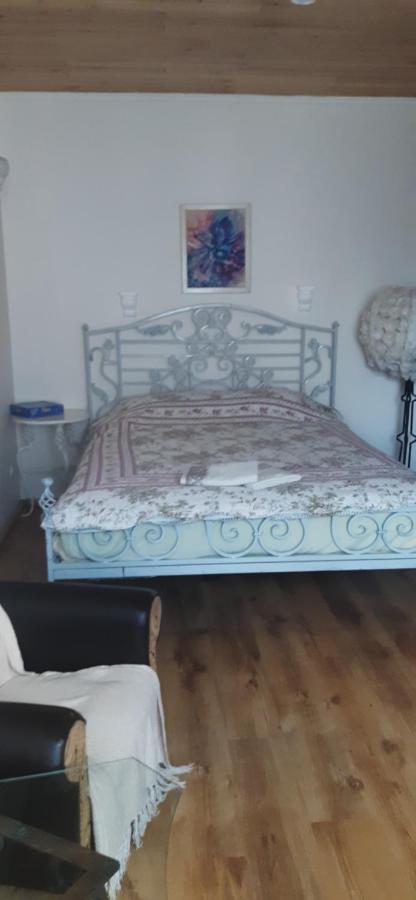 Viesu Nams "Laimes Pakavs" Hotel Straupe Bagian luar foto