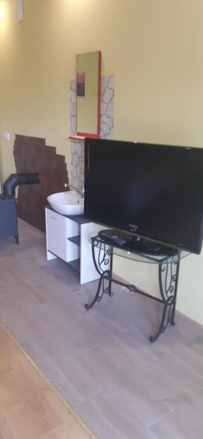 Viesu Nams "Laimes Pakavs" Hotel Straupe Bagian luar foto