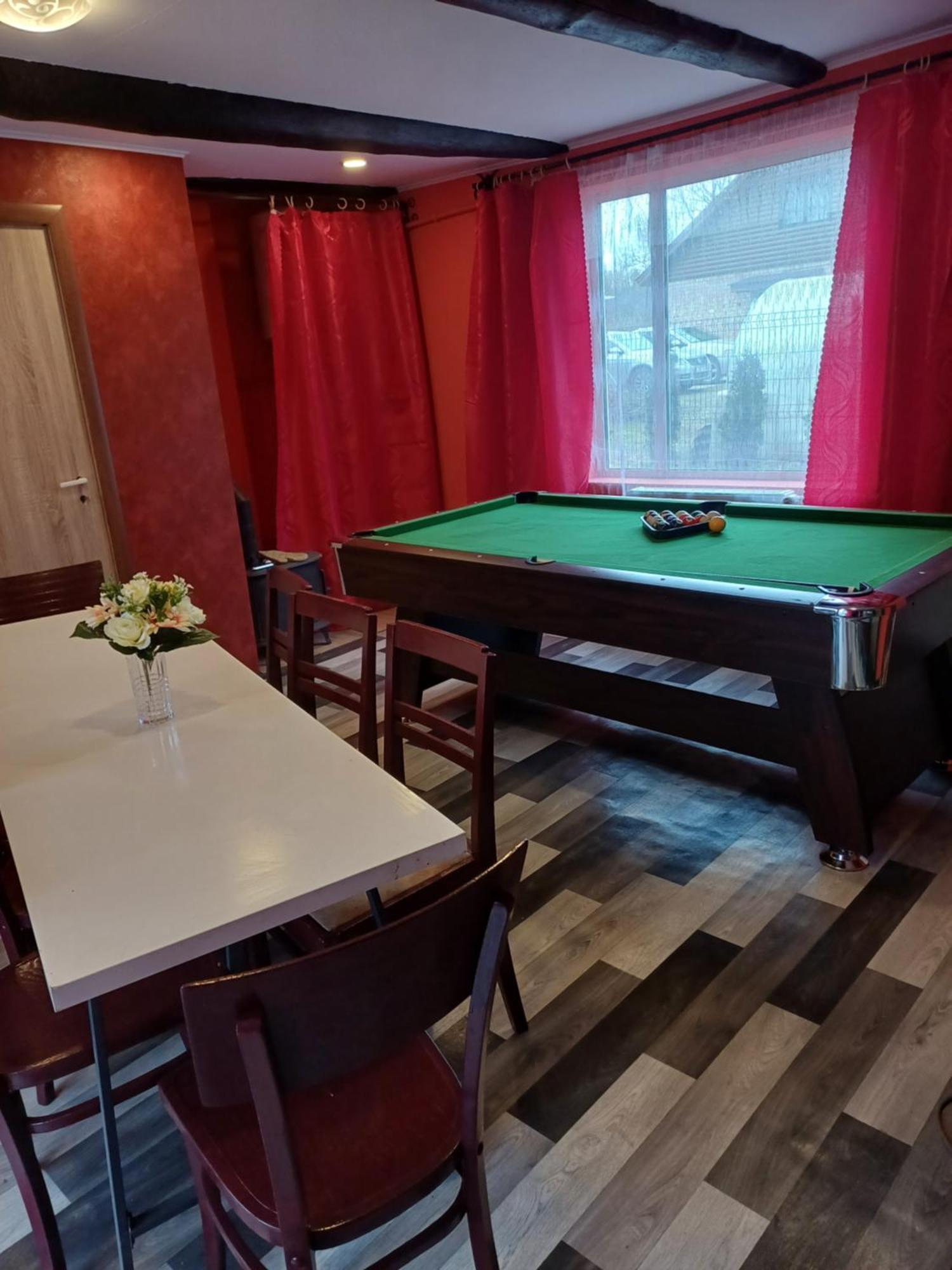 Viesu Nams "Laimes Pakavs" Hotel Straupe Bagian luar foto