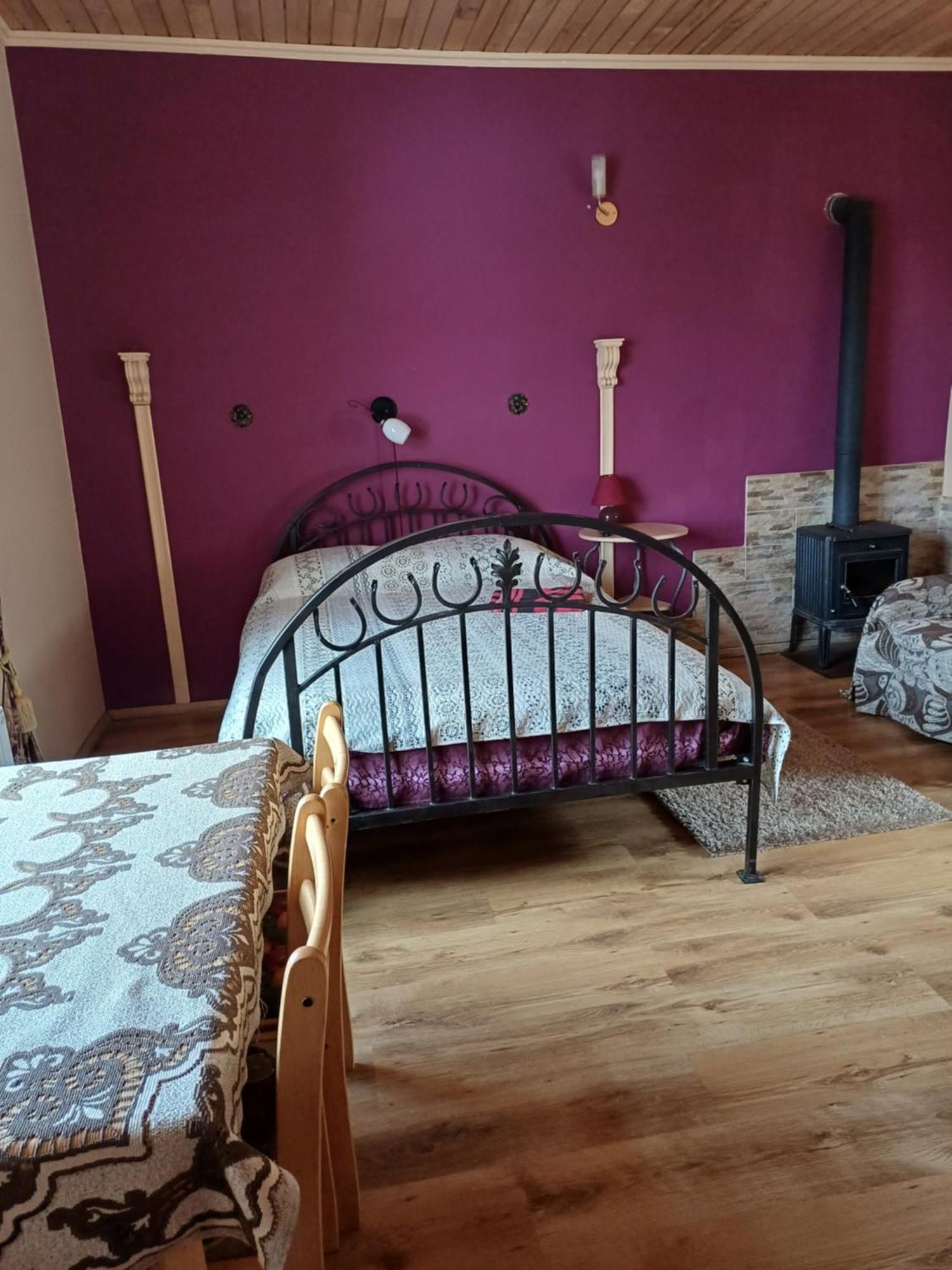 Viesu Nams "Laimes Pakavs" Hotel Straupe Bagian luar foto