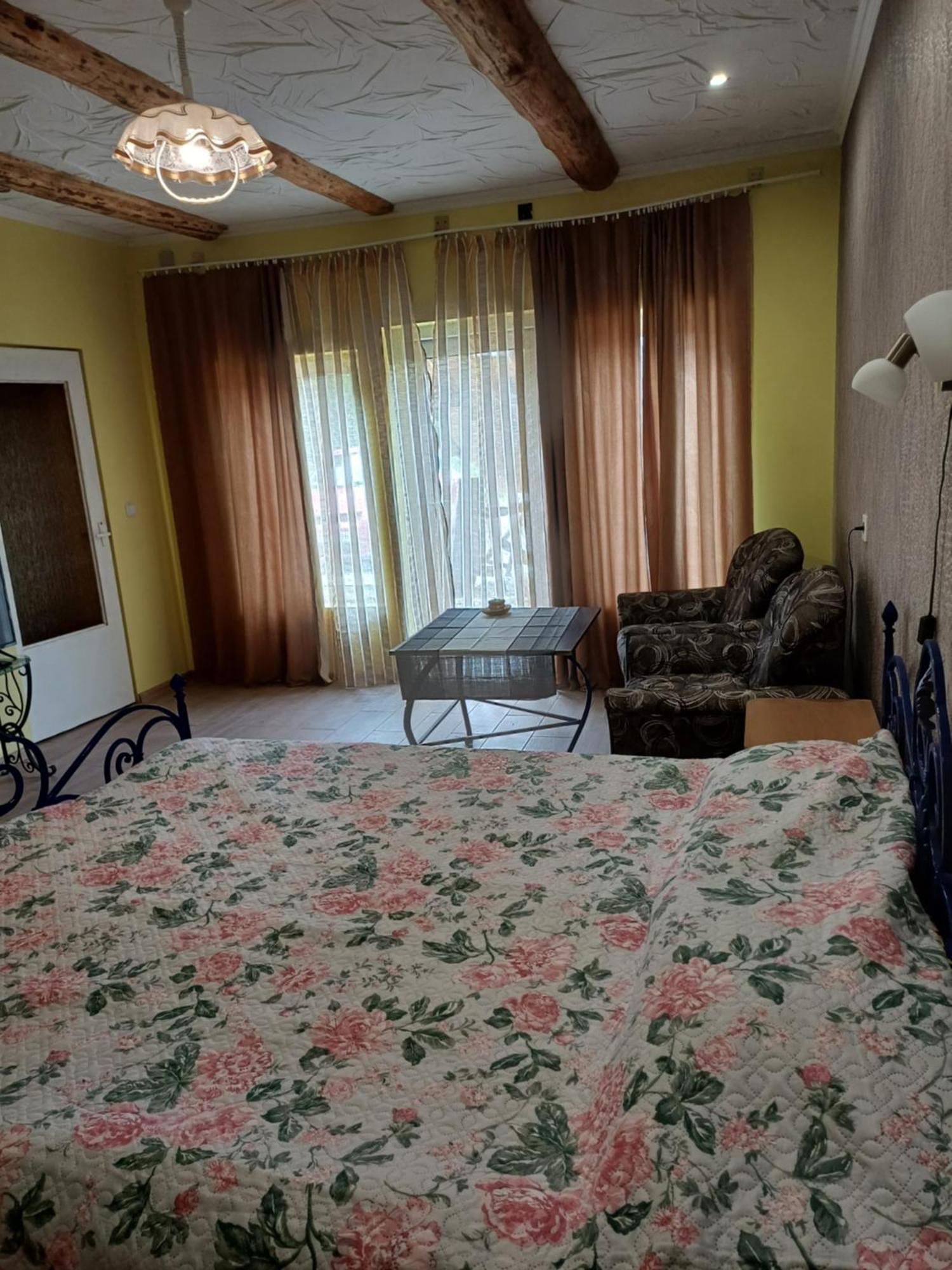 Viesu Nams "Laimes Pakavs" Hotel Straupe Bagian luar foto