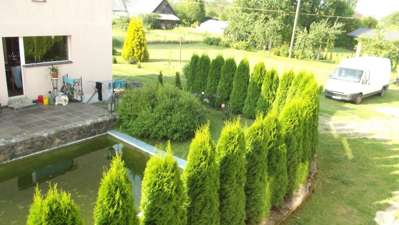 Viesu Nams "Laimes Pakavs" Hotel Straupe Bagian luar foto